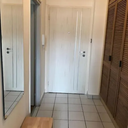 Awesome, 15 Mins To Center