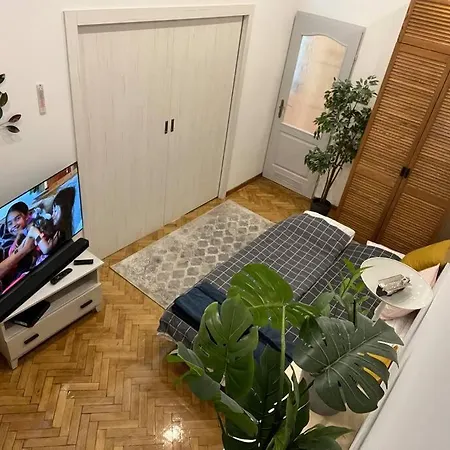 Awesome, 15 Mins To Center Appartamento Budapest