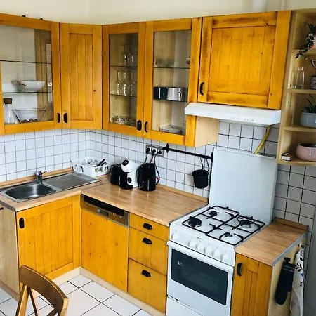 Awesome, 15 Mins To Center Apartamento *