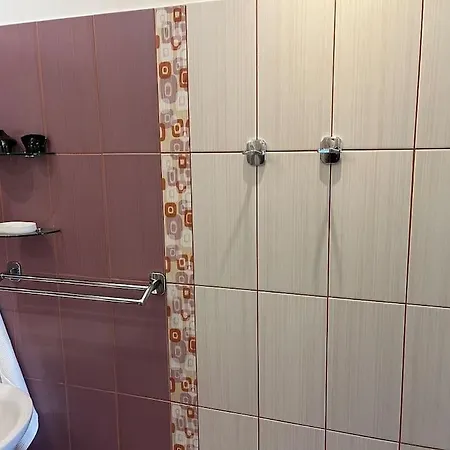 Awesome, 15 Mins To Center