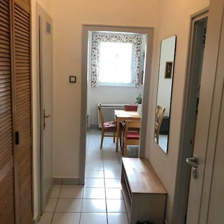 Awesome, 15 Mins To Center Apartamento Budapeste