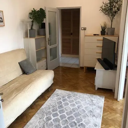 Apartamento Awesome, 15 Mins To Center Budapeste